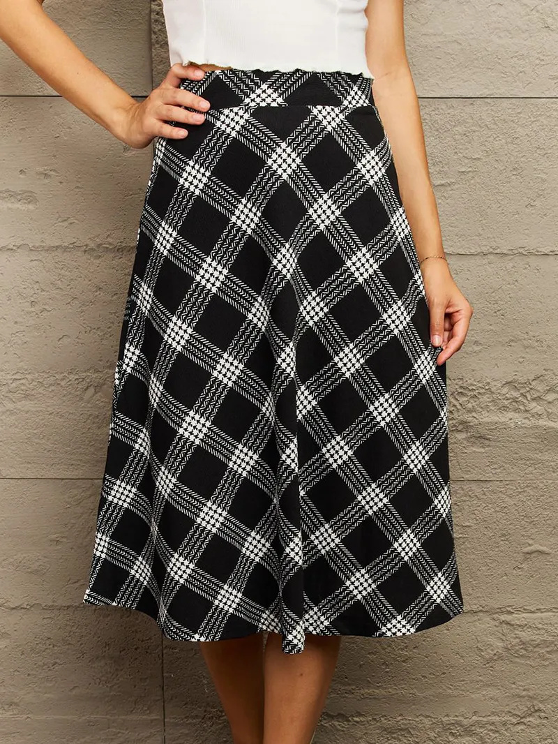 Wide Waistband Knee Length Skirt