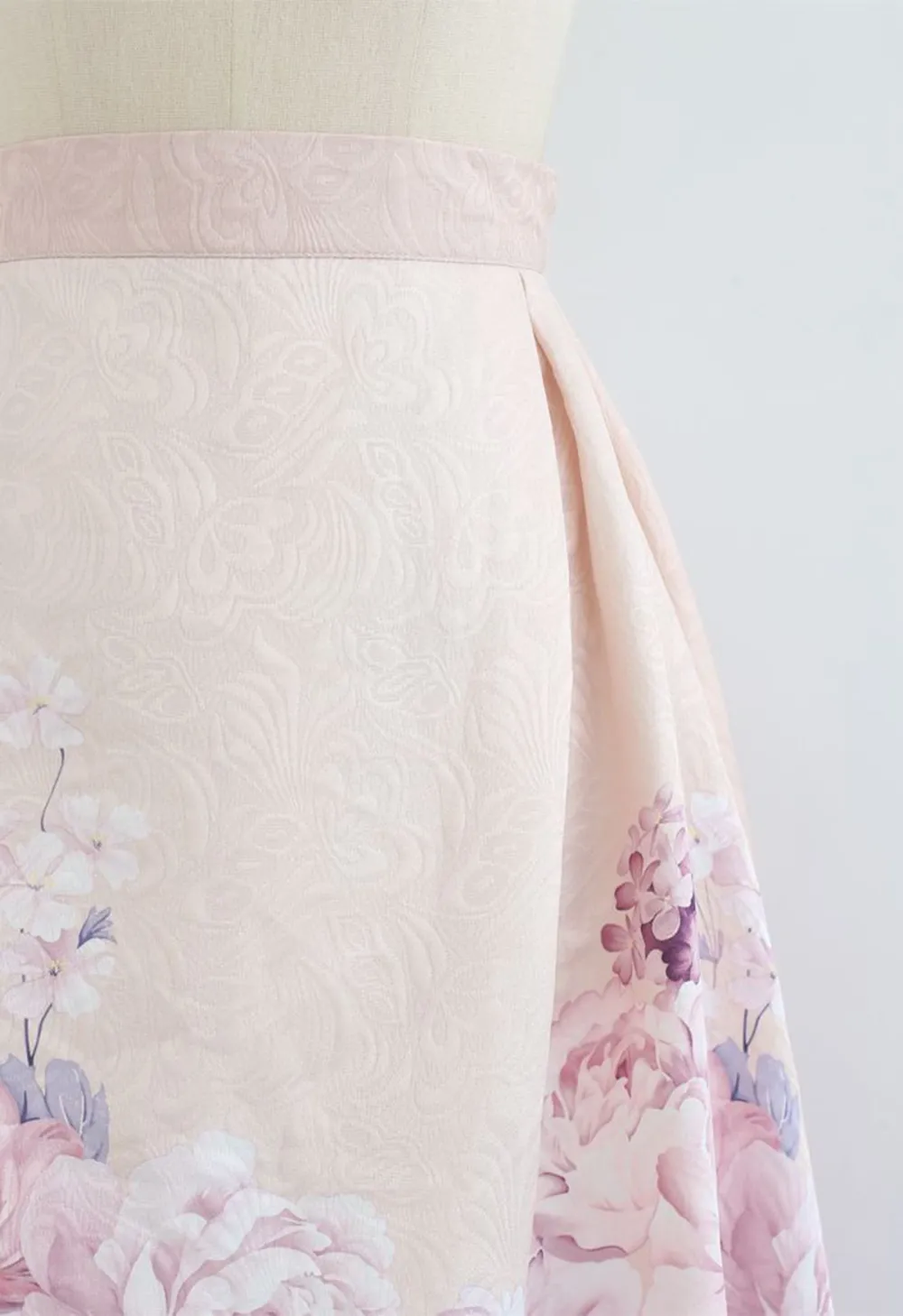 LAVENDER PEONY PRINT EMBOSSED MIDI SKIRT