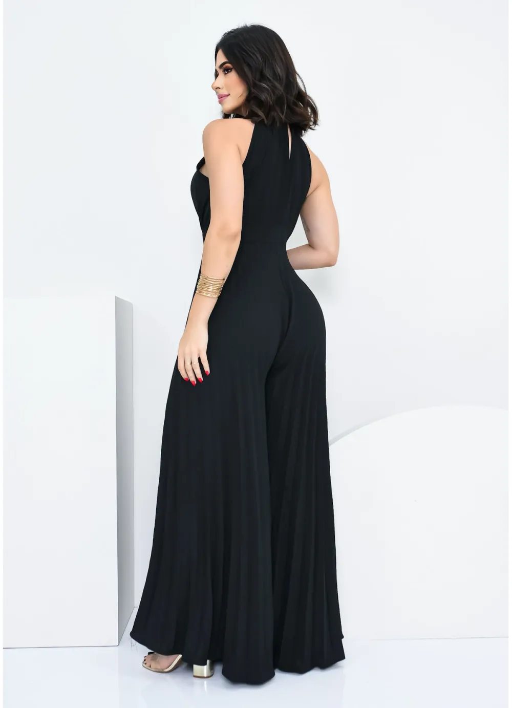 PLEATED WIDE LEG JUMPSUIT WITH TIE BACK