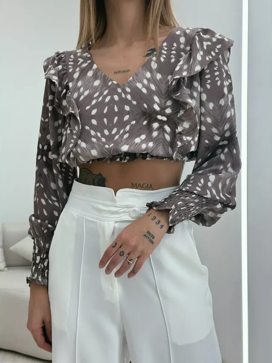 Rebeca Brown Sleeve Blouse