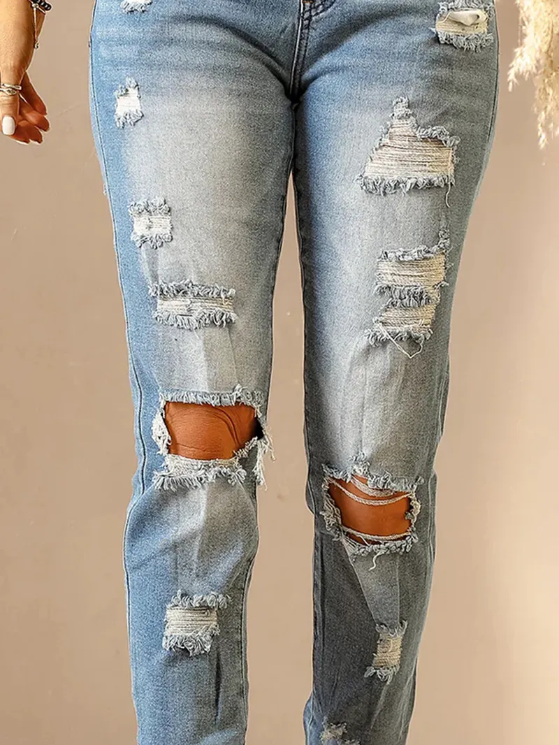 Women's washed classic ripped jeans