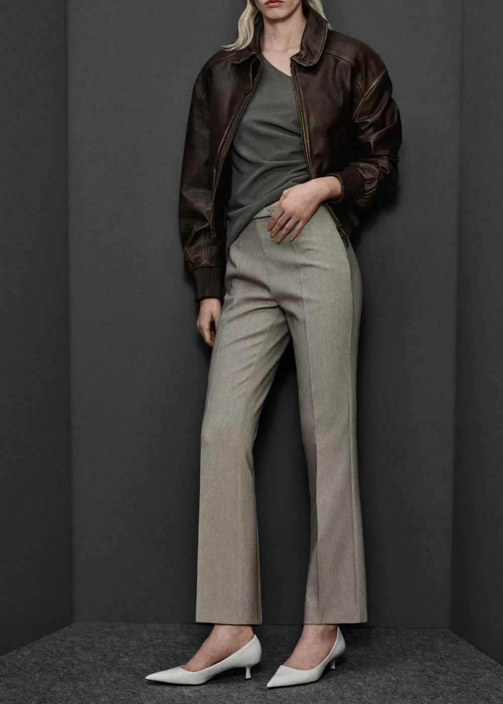 Belt straight-fit pants