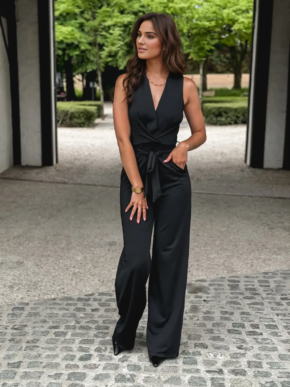 LYNDA JUMPSUIT - BLACK