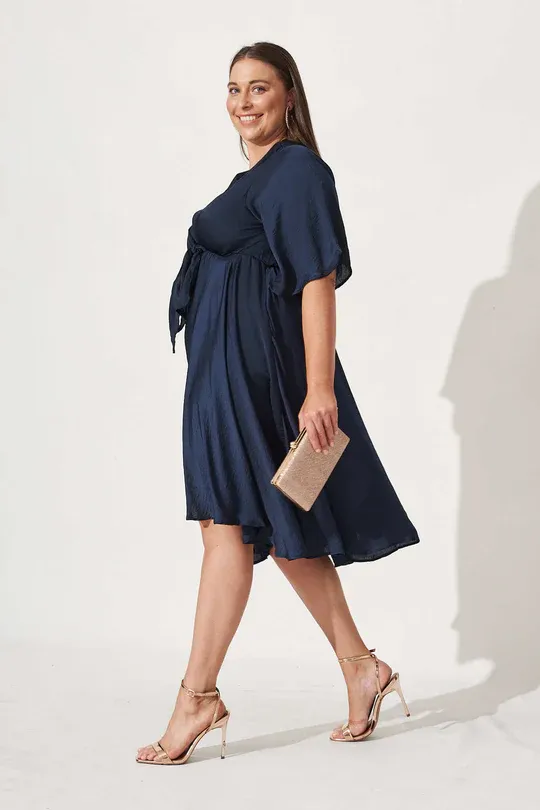 Helsinki Dress in Navy