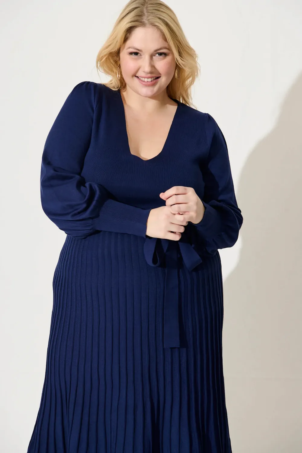 Albi Midi Knit Dress In Navy Cotton Blend