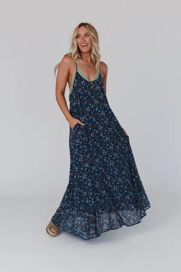 Oasis Pocket Maxi Dress - Navy Floral