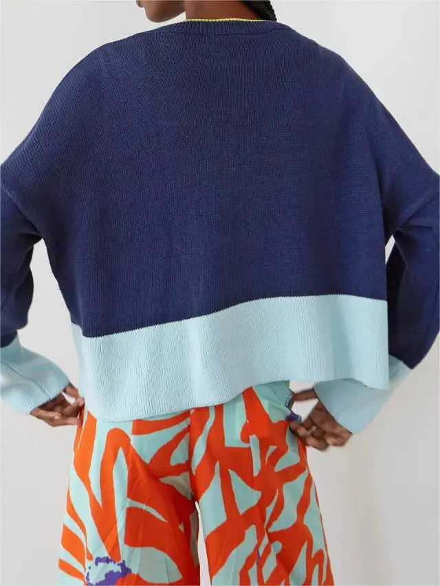 BLUE CARAVAN SWEATER