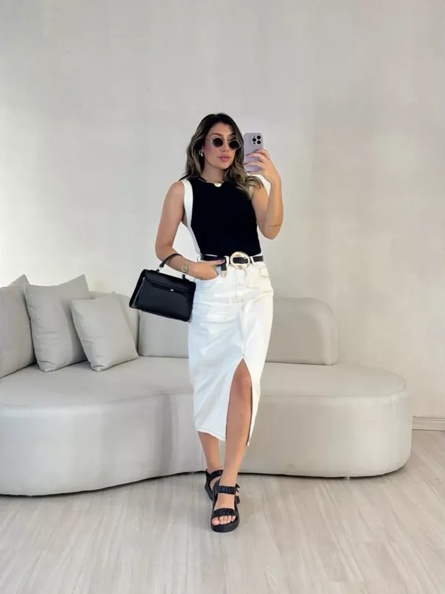 CeciLia Low-Cut Off/Black Blouse