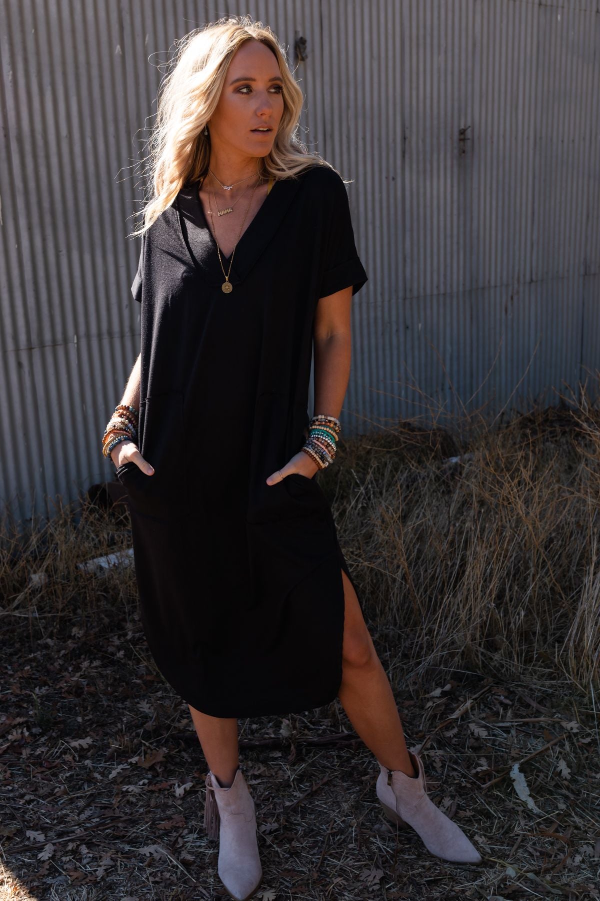 On The Go Round Hem Pocketed Midi Dress - Black