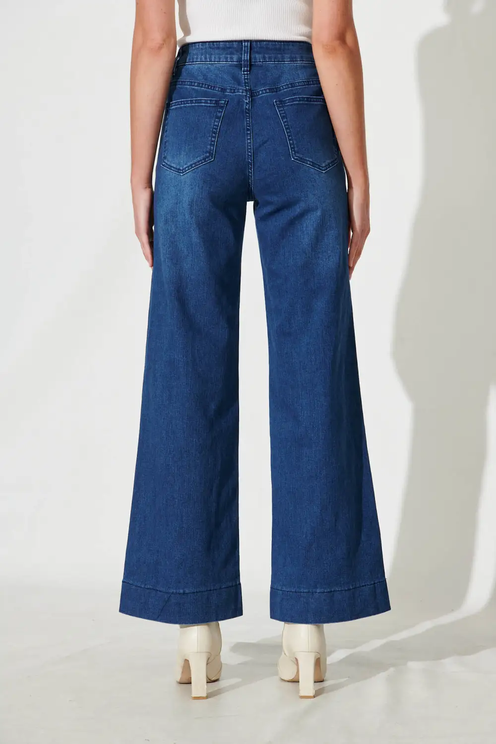 Juan High Rise Wide Leg Jean In Dark Blue Denim