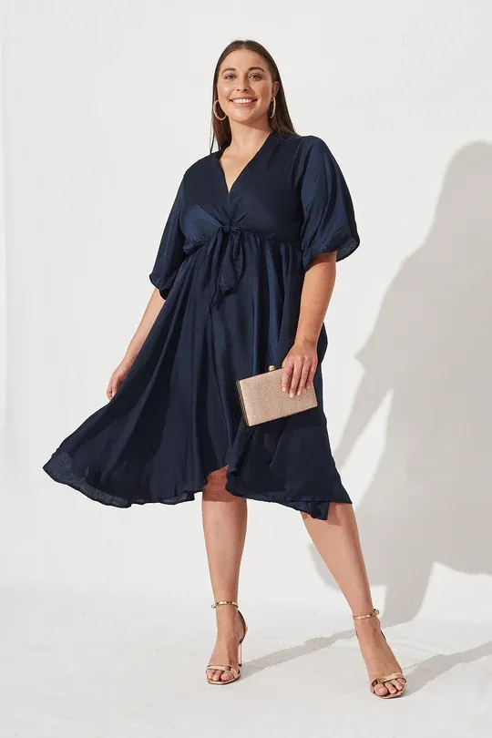 Helsinki Dress in Navy