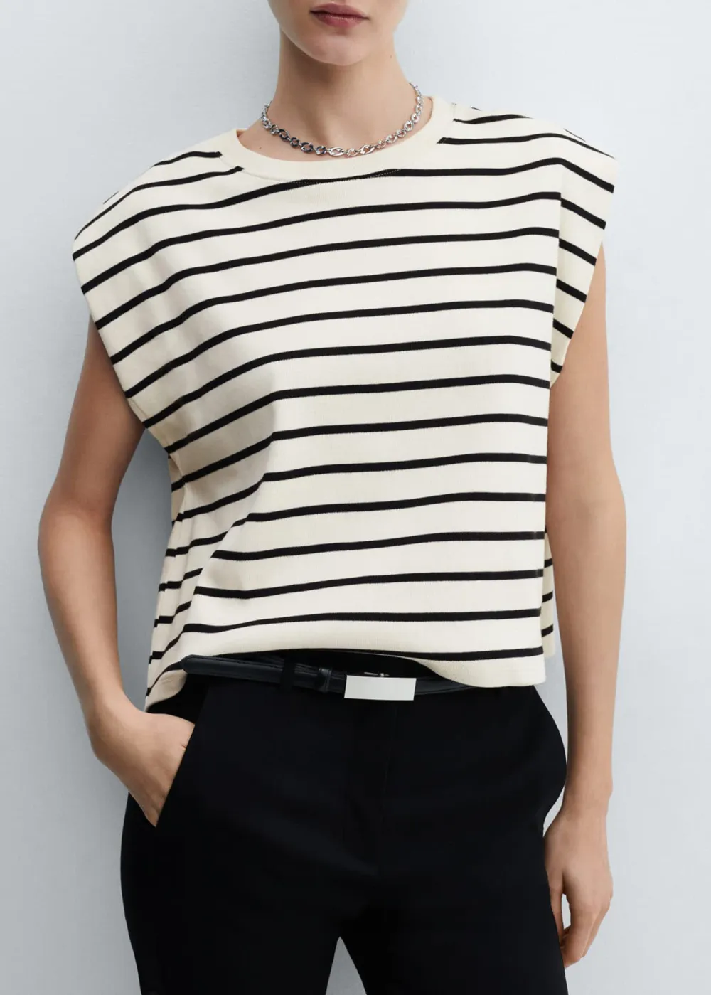 Shoulder pad stripped t-shirt