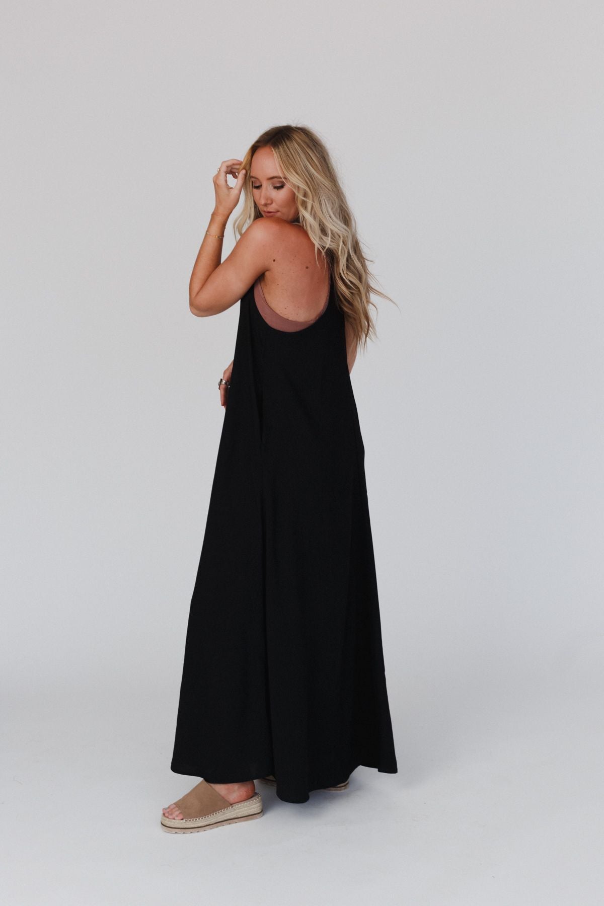 Oasis Pocket Maxi Dress - Black