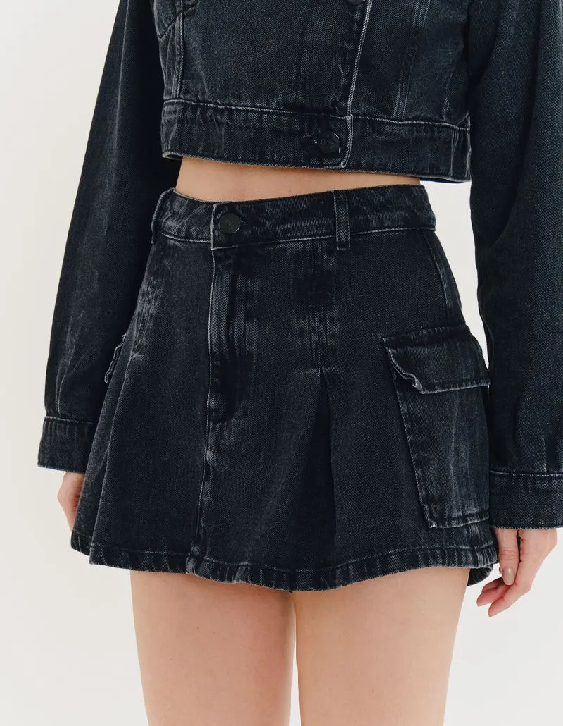 Pleated Skirt Shorts - Black Jeans