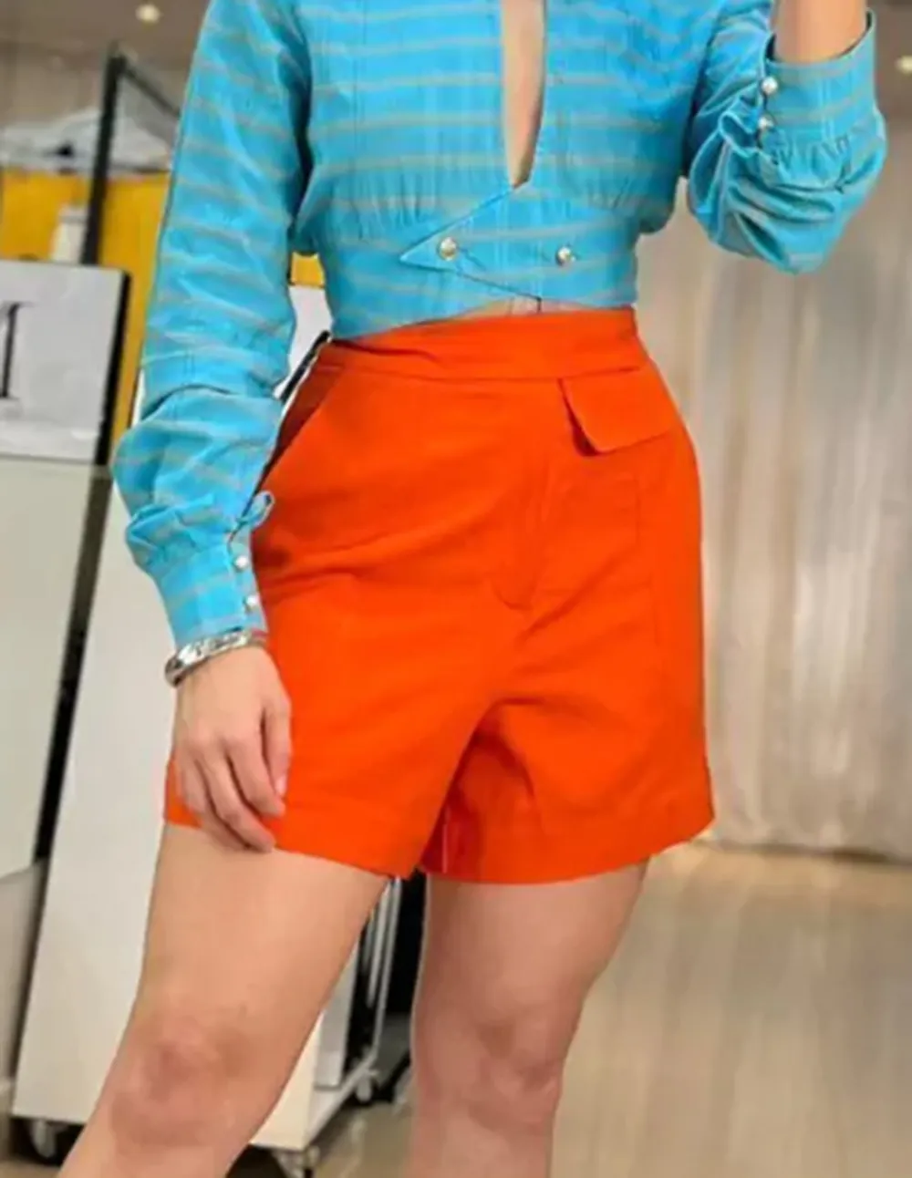 Elegant and comfortable lapel shorts