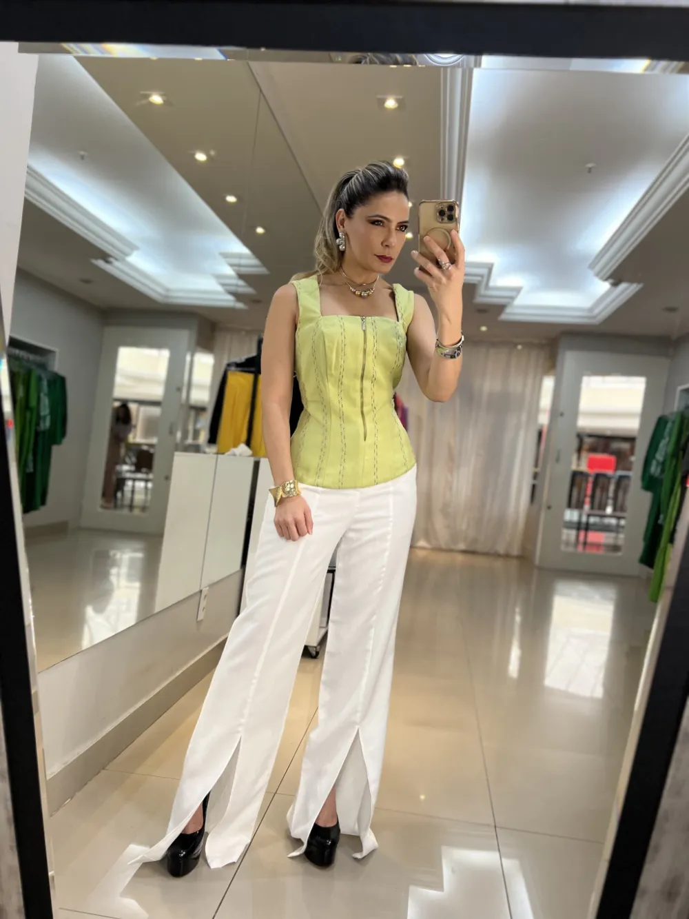 Elegant with modern slit trousers