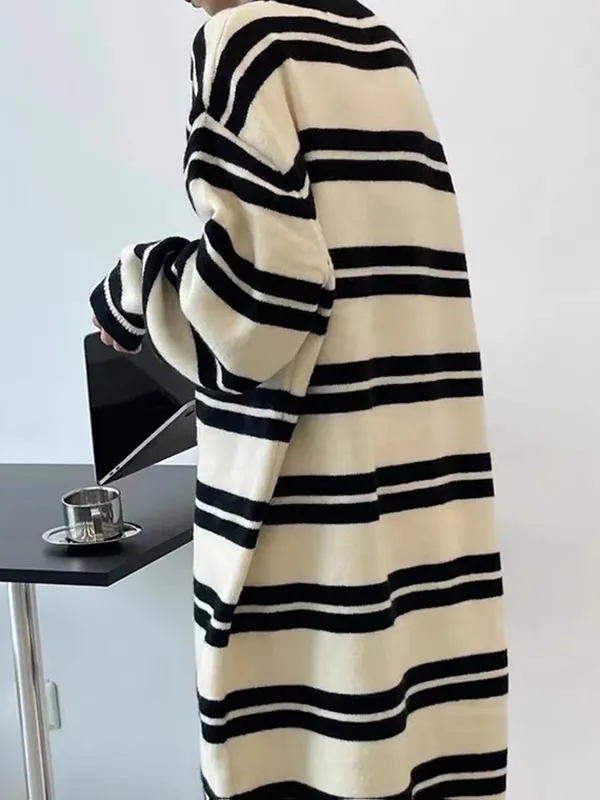 Urban Loose Long Sleeves Striped Round-Neck Midi Dresses