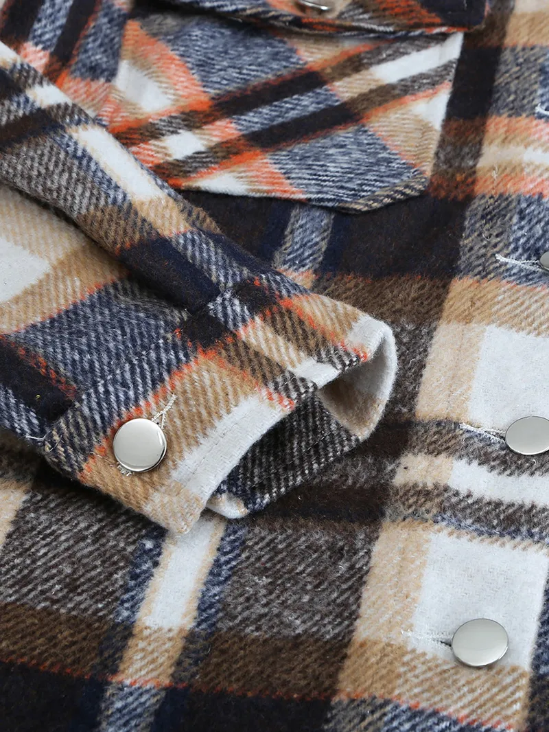 Geometric Plaid Print Pocketed Shacket