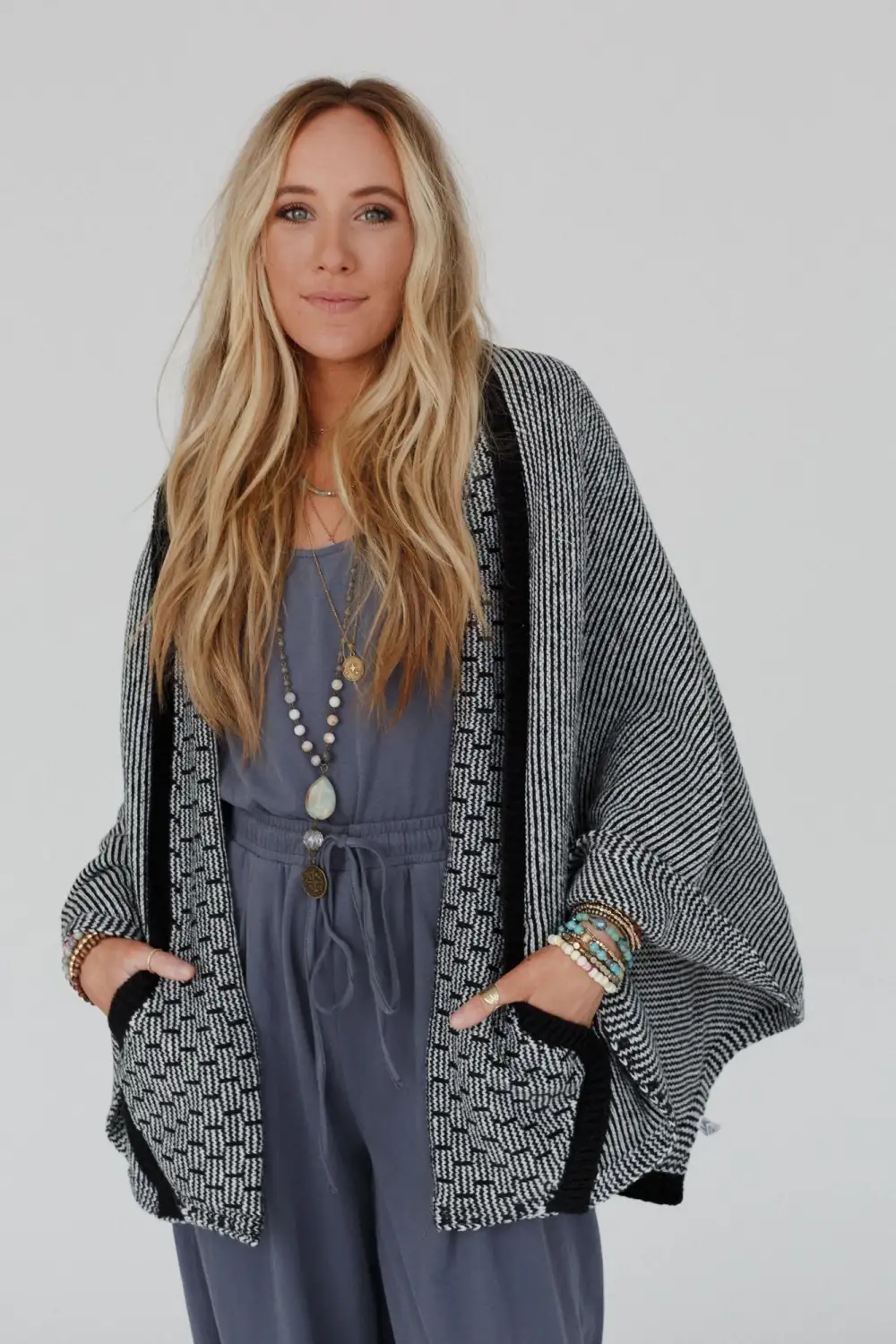 Blakely Cozy Knit Shawl - Black